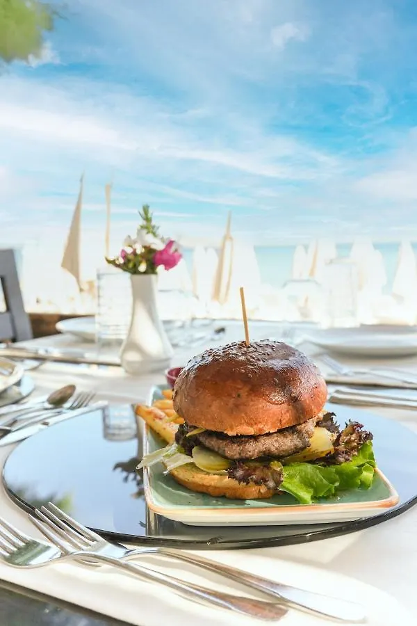 Zuzuu Beach Hotel Ortakent