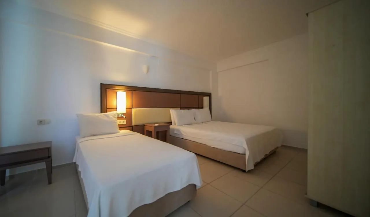 Zuzuu Beach Hotel Ortakent 0*,